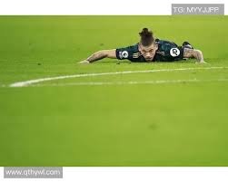 湖人vs雄鹿前瞻：詹姆斯出站成疑，遇弱则强的湖人能否守住主场？